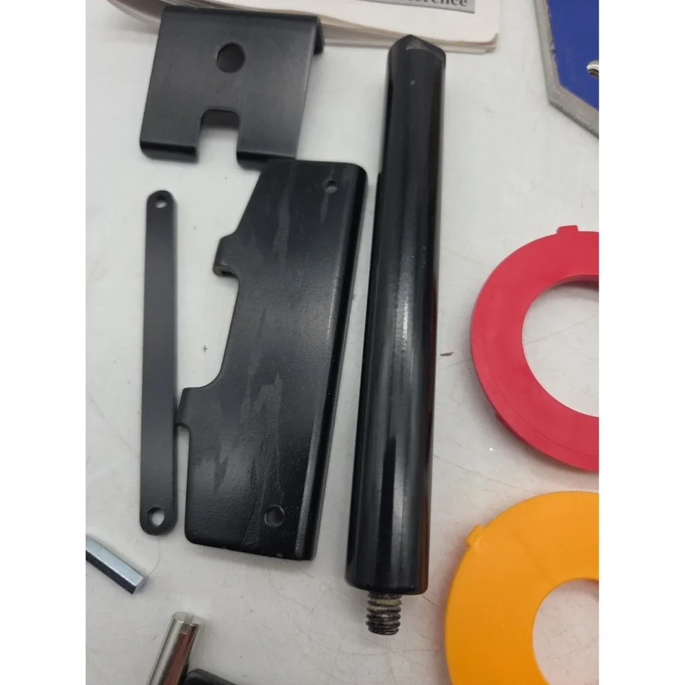RYOBI 4950300 ROUTER JIG SAW MOUNT KIT BT3000 SAW - ASSORTED PARTS SEE NOTES